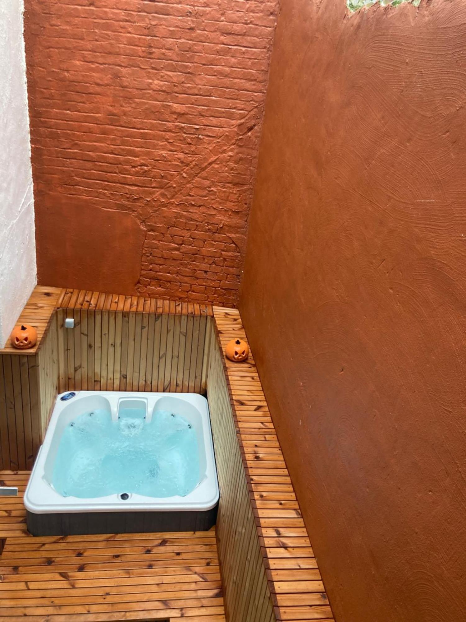 Maison Martha - Sauna En Jacuzzi - 12 Personen Ostend Exterior photo